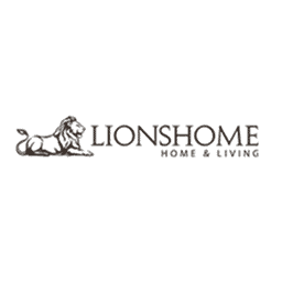 Ein Löwe liegt vor dem LionsHome-Logo, symbolisiert Stärke und Vertrauen.