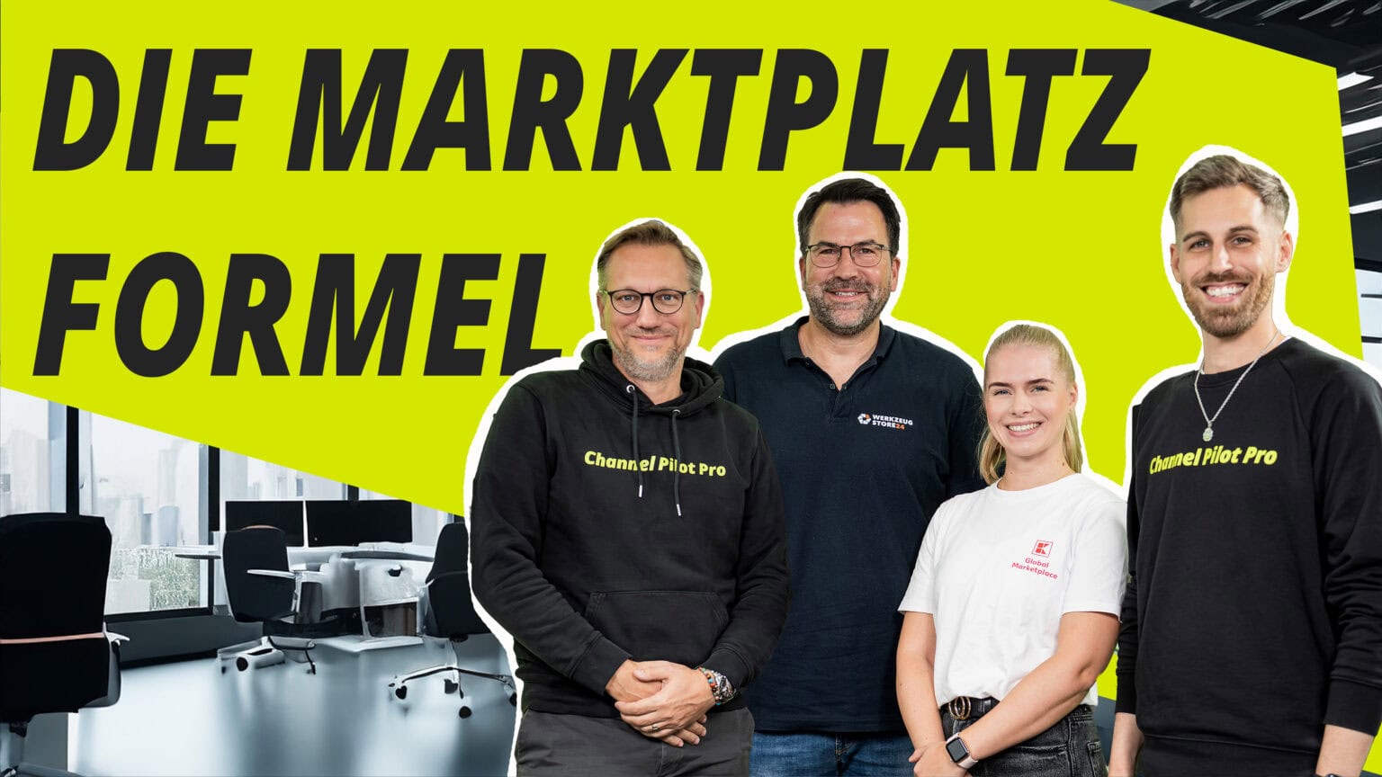 Innovatives Team auf einem modernen Arbeitsplatz mit großem Schriftzug "Die Marktplatz Formel".