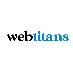 webtitans Logo in Schwarz und Blau auf transparentem Hintergrund